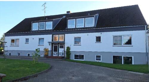 Foto - Helle 4 Zimmer Souterrainwohnung