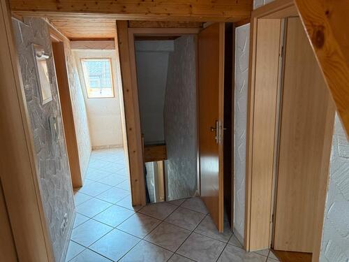 Foto - 5 Zimmer Dachgeschoßwohnung zur Miete in Herrenberg