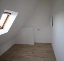 5-Zimmer-WG, Sevinghauser Weg 10, 45279 Essen zu sofort zu vermieten.