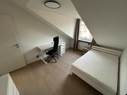 Foto - 1 Zimmer Dachgeschoßwohnung in Bonn