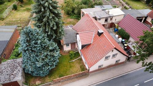 Foto - Einfamilienhaus mit großem Garten