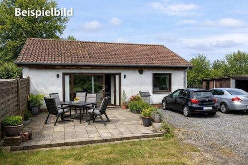 Foto - Großzügiger Bungalow mit 6 Zimmern, 2 Küchen & Terrasse