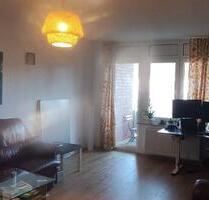 56m² 2-Zi Wohnung mit Balkon & TG-Stellplatz – Benrath S (792€) - Düsseldorf Stadtbezirk 9