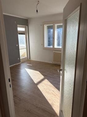 Foto - 1- Zimmer-Dachgeschosswohnung mit großem Balkon in Berlin-Spandau