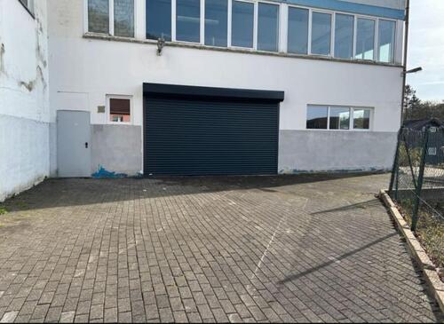 Foto - 400qm HALLE , in Lüdenscheid - 2.000,00&nbsp;EUR Kaltmiete, ca.&nbsp; 400,00&nbsp;m&sup2;