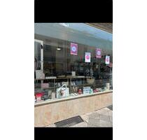 Ladenlokal zu übernehmen - 2.000,00&nbsp;EUR Kaltmiete, ca.&nbsp; 30,00&nbsp;m&sup2; in Mönchengladbach (PLZ: 41065) Nord