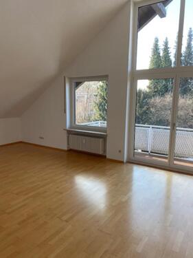 Foto - Vermietung einer DG Wohnung 122 m² + Balkon in 81927 München