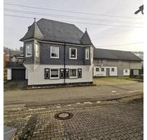 Attraktives Anwesen mit großer Scheune und Garage zur Miete - Bad Berleburg