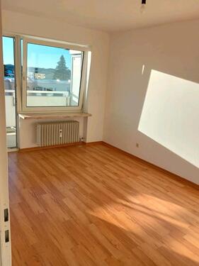 Foto - 2-Zimmer, Küche, Bad +TG - 1.350,00&nbsp;EUR Kaltmiete, ca.&nbsp; 55,00&nbsp;m&sup2;