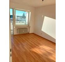 2-Zimmer, Küche, Bad +TG - 1.350,00&nbsp;EUR Kaltmiete, ca.&nbsp; 55,00&nbsp;m&sup2; in Germering (PLZ: 82110)