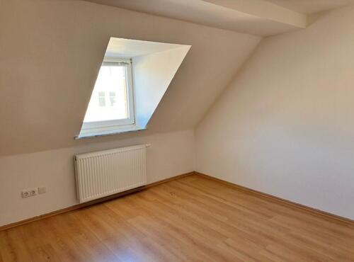 Foto - 4 Zimmer Dachgeschoßwohnung zur Miete in Hof