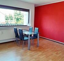Schöne 2ZKB mit Balkon und Stellplatz in Bad Emstal-Sand