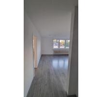 2-Zimmer-DG-Wohnung mit Vollbad in ruhiger Lage - Neustadt in Holstein