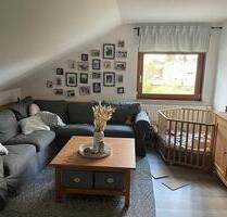 Helle 2,5-Zimmer DG-Wohnung in Solms-Albshausen