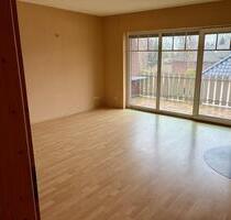 Helle Obergeschosswohnung mit Balkon im Herzen von Wiesmoor