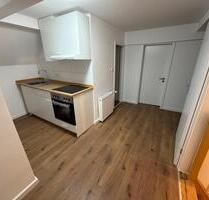 Schöne 2 Zimmer DG Wohnung Komplett Neu Saniert Von Privat - Winsen (Luhe)