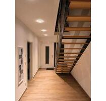 Modernes Haus - 2.500,00&nbsp;EUR Kaltmiete, ca.&nbsp; 145,00&nbsp;m&sup2; in Erkelenz (PLZ: 41812)