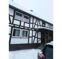 Einfamilienhaus in Mücke - 800,00&nbsp;EUR Kaltmiete, ca.&nbsp; 120,00&nbsp;m&sup2; in Mücke (PLZ: 35325)