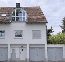 charmante Doppelhaushälfte aus dem Baujahr 1965 - Frankfurt am Main West