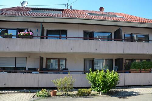 Foto - 2 - Zimmerwohnung - Wohnung mit großem Balkon und Stellplatz