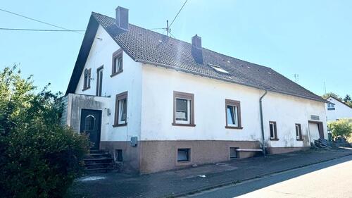 Foto - Provisionsfreies Einfamilienhaus mit Ausbaupotenzial in Losheim