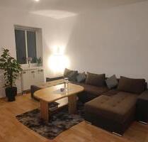 Wohnung mit Einbauküche und Badezimmer mit Tageslicht - Halle (Saale) Damaschkestraße Wohnung mit Einbauküche und Badezimmer mit Tageslicht - Halle (Saale) Damaschkestraße