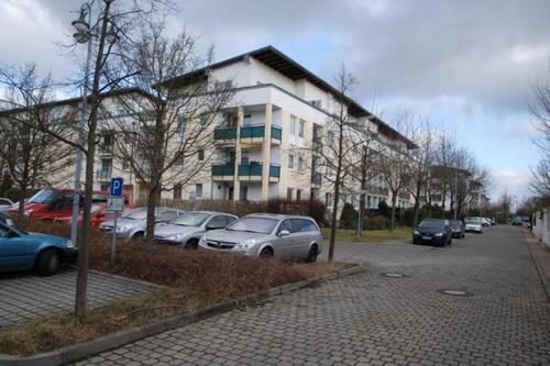 Foto - Moderne 2-Zimmer-Wohnung mit umlaufender Dachterrasse & Skyline