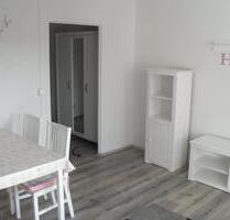 Möbelierte Single-Wohnung - 230,00&nbsp;EUR Kaltmiete, ca.&nbsp; 35,00&nbsp;m&sup2; in Plauen (PLZ: 08529) Alt Chrieschwitz