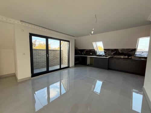 Foto - Stilvolle, exklusive 2-Zi-Dachgeschosswohnung mit Balkon und Stellplatz in bevorzugter ruhiger Lage