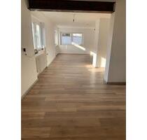 Helle Wohnung mit vier Zimmern und offener Küche in ruhiger Lage - Weiler bei Bingen