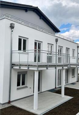 Foto - Neubau 88 qm 3,5- ZKB Balkonwohnung inkl. PV Anlage & Wallboxen