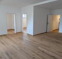 Exklusive 3-Zimmer EG-Wohnung – Erstbezug mit hochwertiger Aussta - Babenhausen