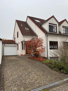 Foto - Modernisierte Doppelhaushälfte mit 5,5 Zimmern in Worms-Horchheim