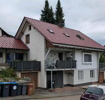 3 Zimmerwohnung mit 2 Terrassen und Balkon und Gartennutzung - Erdmannhausen