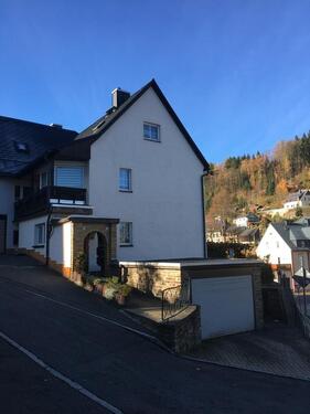 Foto - Vermiete Dachgeschosswohnung 3 Raum Wohnung Garage