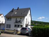 Foto - Einfamilienhaus mit Bungalowanbau und Einliegerappartement