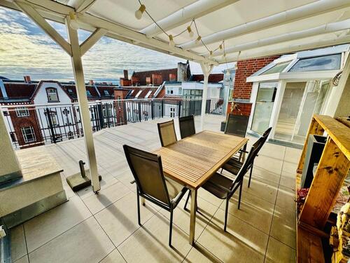 Foto - Dachgeschoss mit über 50qm Dachterrasse und Balkon - Friedenau