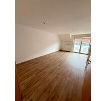 Schöne 2,5 Zimmer Wohnung im Herzen Eisenachs (Aufzug, Balkon)