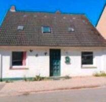 NOTVERKAUF - Zweifamilienhaus mit großem Garten - Pattensen