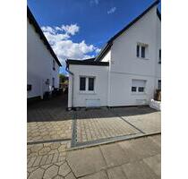 Doppelhaushälfte mit Garten, Stellplatz & Garage in Wilstorf - Hamburg Harburg