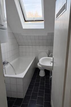 Foto - 3 Zimmer Dachgeschoßwohnung zur Miete in Aachen