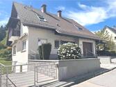 Foto - Freistehendes Einfamilienhaus mit Einliegerwohnung