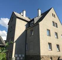 Zweitbezug nach Komplettsanierung - Moderne 2 Raum DG WE mit Gartenanteil u. Stellplatz in Großolbersdorf