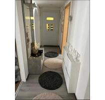 *Erdgeschoßwohnung*ca.110m²*2 Schlafzimmer-Ess- Wohnzimmer*Küche+Bad*Garten* - Neunkirchen