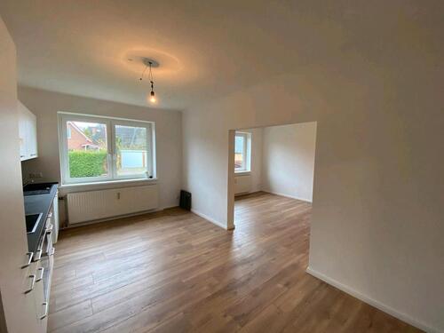 Foto - Moderne und helle 3 Zimmer Erdgeschosswohnung mit Garten