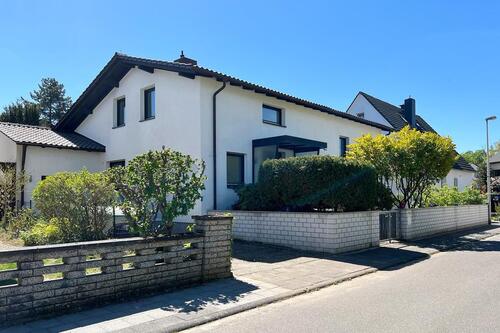 Foto - Einfamilienhaus - 595.000,00&nbsp;EUR Kaufpreis, ca.&nbsp; 210,00&nbsp;m&sup2;