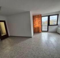 Modernisierte 43 m²-Stadtwohnung mit Balkon - Krefeld Dießem