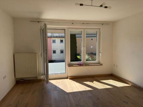 Foto - sanierte 2-Zimmer Wohnung MIetwohung mit Dachterasse