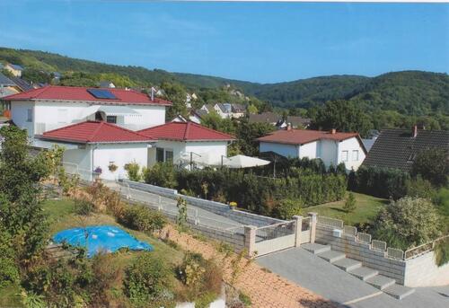 Foto - gehobenes Einfamilienhaus mit Pool, Kamin & Klimaanlage