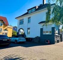 Großes Zweifamilienhaus Stadtvilla auf 1.279 m² in Herford